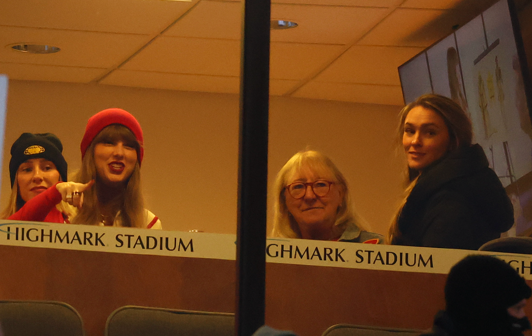 Taylor Swift, Donna Kelce, and Kylie Kelce